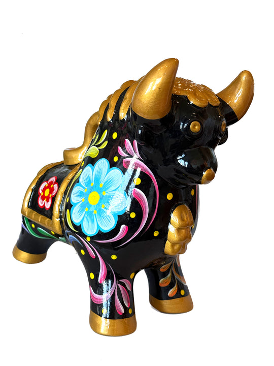 Pucará Bull – Folk Art Decor (GR)